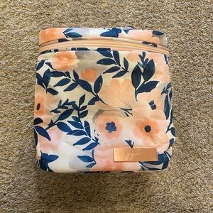 Pink lining Jujube whimsical water fuel cell